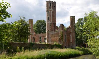 Kasteelruïne Ter Elst wordt gerestaureerd.